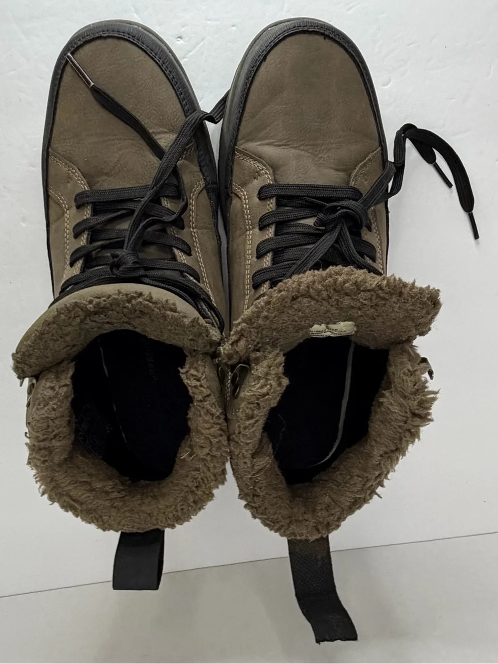 Weatherproof Men’s 10 Tan Black Faux Fur Lace Up Winter Boots NWOT